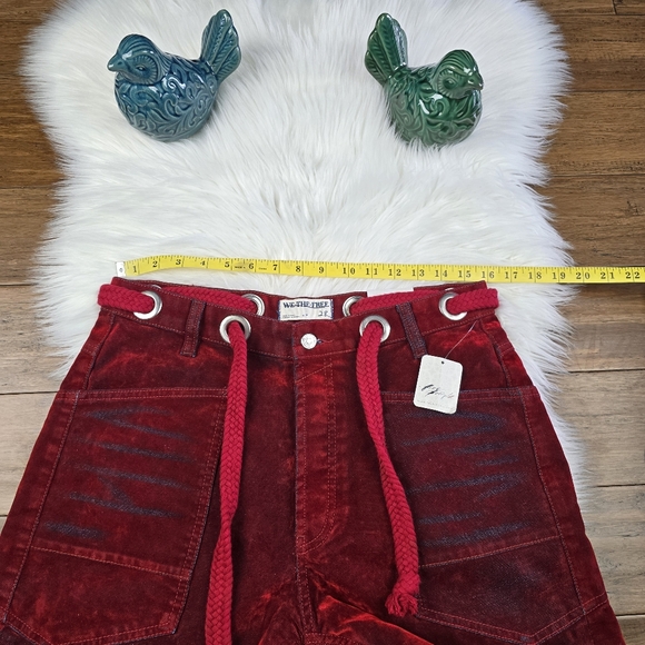 We The Free RARE Red Rio Flocked Moxie Barrel Jeans 28 - Picture 10 of 14